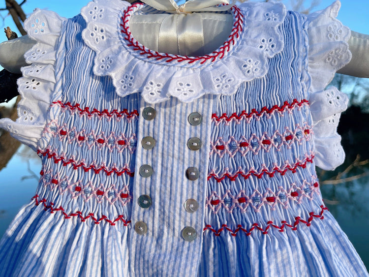 Baby Girl’s Hand-smocked Ruffles Lace Bishop Dress/Baby Girl clothing/Kid,Toddler dress/Summer Outfit/Birthday gift/Church,Party,Photoshoots