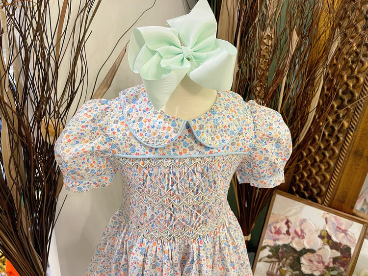 Vintage smocked dress, girl traditional dress, hight quality cotton dress.